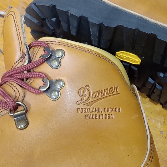 New Danner Mountain Pass Hiking Boots - Picture 4 of 4